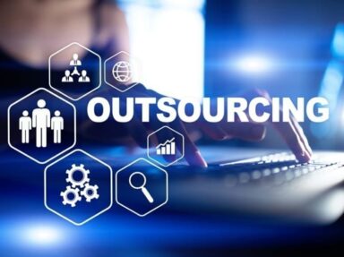 Phân biệt giữa IT Helpdesk, IT Support và IT Outsourcing ?